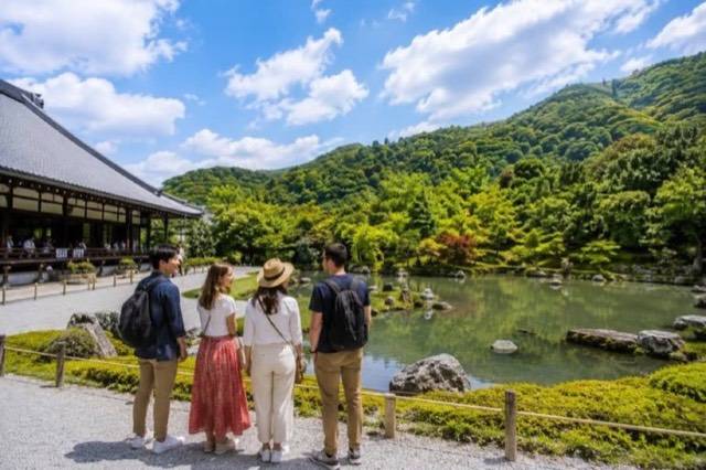 The Art of Omotenashi: Why Japanese Hospitality Feels Different